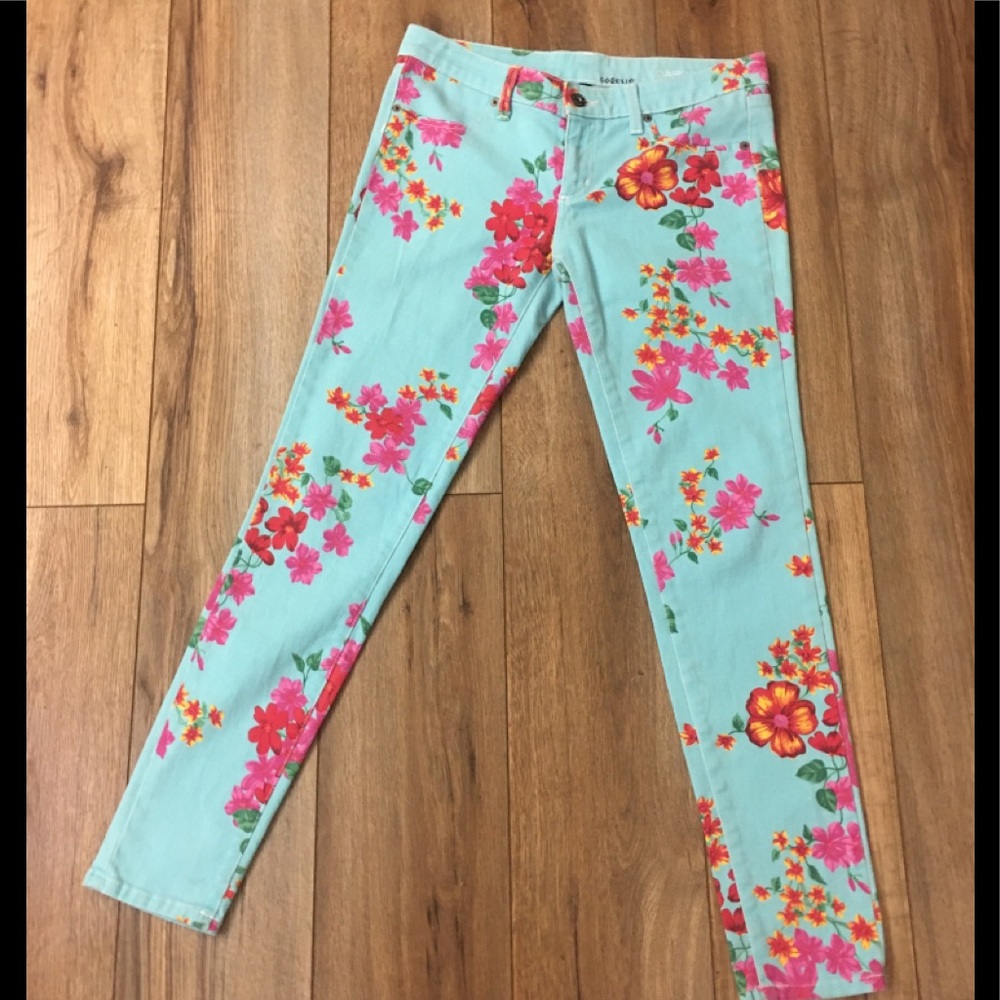 CARMAR JEANS  Floral Turquoise Adorable
